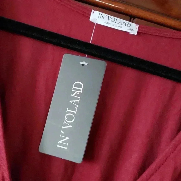 Womens Bundle OLD NAVY and IN' VOLAND Tops and Shorts - Picture 10 of 14